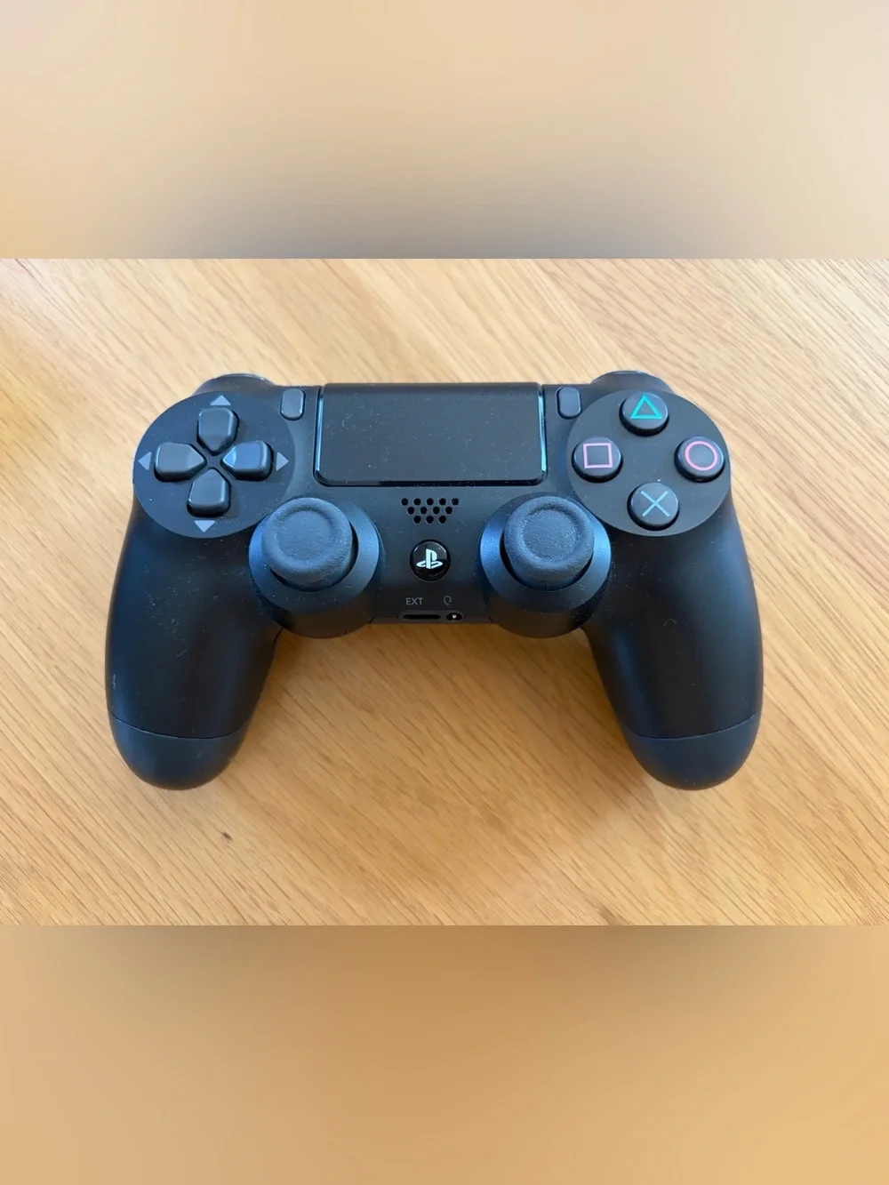 Sony PS4 Pro PlayStation 4 Pro in Jet Black with Controller + Call of Duty WWII